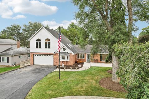 1039 S School Street Lombard IL 60148