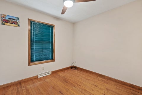 Tiny photo for 4303 27th Ave Court, Moline, IL 61265 (MLS # 12717104)