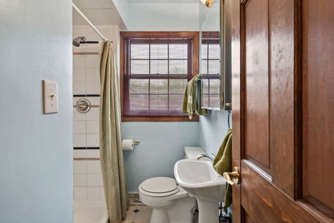 Tiny photo for 4303 27th Ave Court, Moline, IL 61265 (MLS # 12717104)