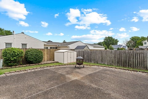 Tiny photo for 4303 27th Ave Court, Moline, IL 61265 (MLS # 12717104)