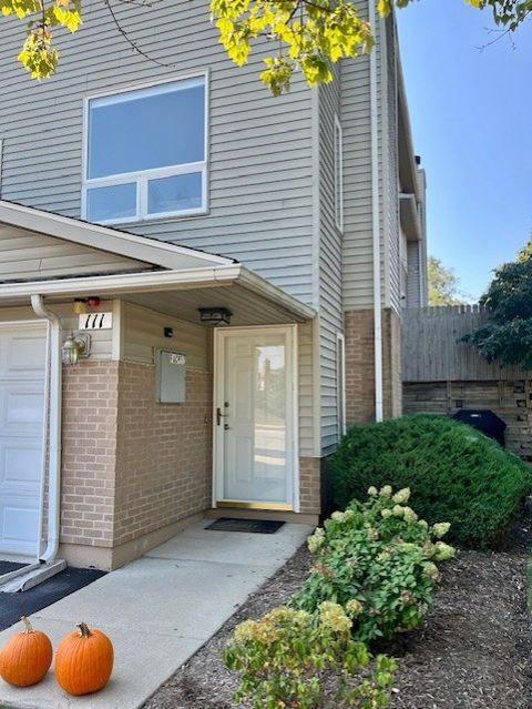 Tiny photo for 479 River Bend Road #111, Naperville, IL 60540 (MLS # 12487896)