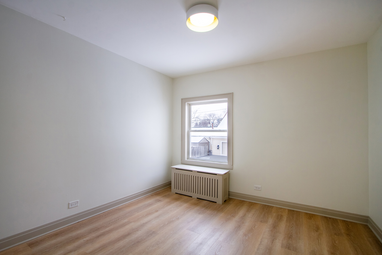 129 W Stimmel Street 1