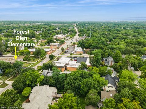 Tiny photo for 580 Oak Street, Glen Ellyn, IL 60137 (MLS # 12418941)