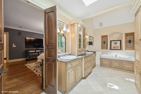 Tiny photo for 580 Oak Street, Glen Ellyn, IL 60137 (MLS # 12418941)