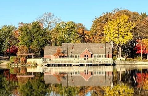 Tiny photo for 580 Oak Street, Glen Ellyn, IL 60137 (MLS # 12418941)