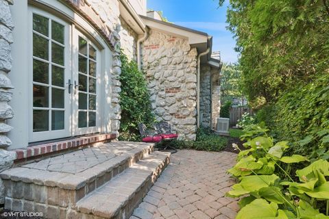 Tiny photo for 580 Oak Street, Glen Ellyn, IL 60137 (MLS # 12418941)