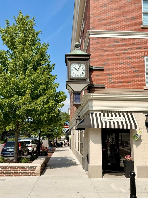 Tiny photo for 580 Oak Street, Glen Ellyn, IL 60137 (MLS # 12418941)