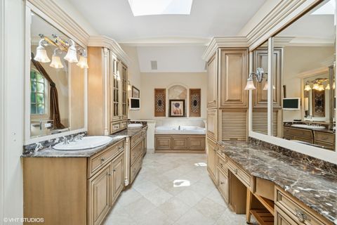 Tiny photo for 580 Oak Street, Glen Ellyn, IL 60137 (MLS # 12418941)