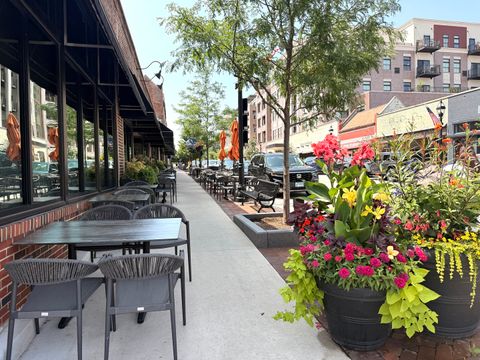 Tiny photo for 580 Oak Street, Glen Ellyn, IL 60137 (MLS # 12418941)