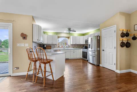 Tiny photo for 2665 Private Access 374 E, Mahomet, IL 61853 (MLS # 12663853)