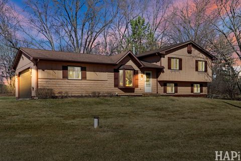 Photo of 27236 W Northwest Highway, Barrington, IL 60010 (MLS # 12587462)