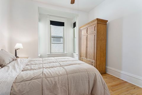 Tiny photo for 518 N Lombard Avenue, Oak Park, IL 60302 (MLS # 12620555)