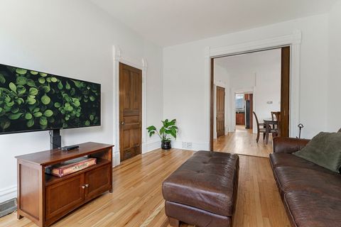 Tiny photo for 518 N Lombard Avenue, Oak Park, IL 60302 (MLS # 12620555)