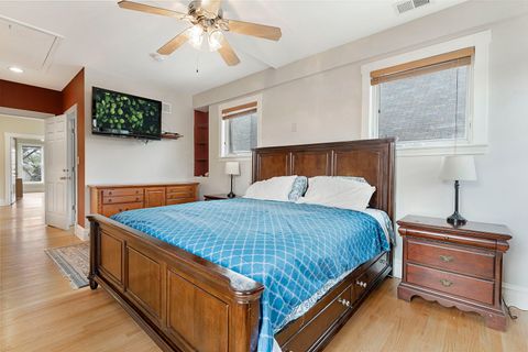 Tiny photo for 518 N Lombard Avenue, Oak Park, IL 60302 (MLS # 12620555)