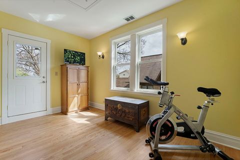 Tiny photo for 518 N Lombard Avenue, Oak Park, IL 60302 (MLS # 12620555)