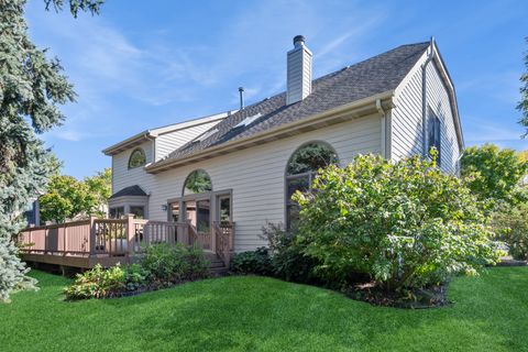 Tiny photo for 941 E Rosewood Avenue, Naperville, IL 60563 (MLS # 12437312)