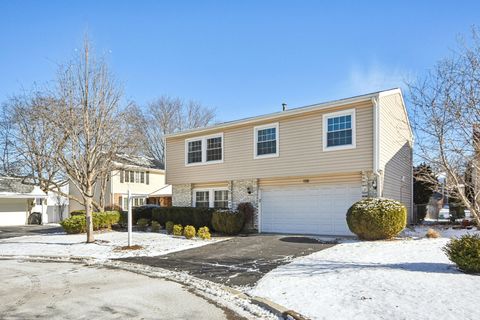 Tiny photo for 108 Croftwood Court, Rolling Meadows, IL 60008 (MLS # 12545825)