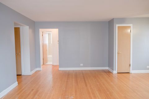 Tiny photo for 1537 William Street #1E, River Forest, IL 60305 (MLS # 12582535)