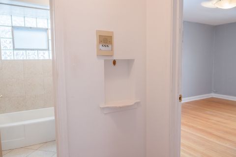 Tiny photo for 1537 William Street #1E, River Forest, IL 60305 (MLS # 12582535)