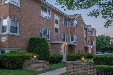 Tiny photo for 1537 William Street #1E, River Forest, IL 60305 (MLS # 12582535)