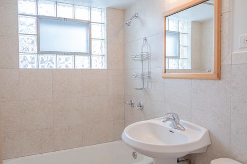 Tiny photo for 1537 William Street #1E, River Forest, IL 60305 (MLS # 12582535)