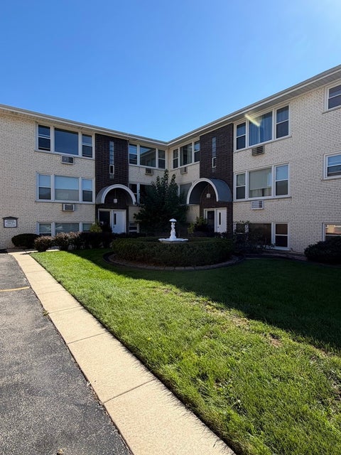 Photo of 5947 N Odell Avenue #GS, Chicago, IL 60631 (MLS # 12776657)