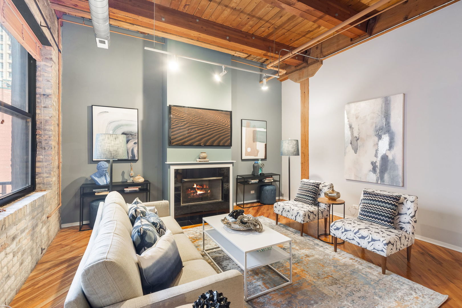 226 N CLINTON Street 510