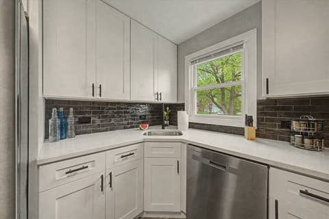 Tiny photo for 14701 Beachview Terrace, Dolton, IL 60419 (MLS # 12682478)