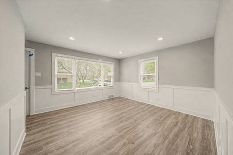 Tiny photo for 14701 Beachview Terrace, Dolton, IL 60419 (MLS # 12682478)