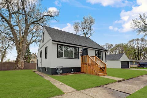 Tiny photo for 14701 Beachview Terrace, Dolton, IL 60419 (MLS # 12682478)