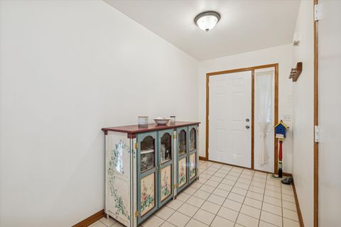 Tiny photo for 518 Silver Aspen Circle, Crystal Lake, IL 60014 (MLS # 12488261)