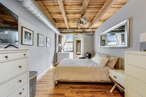 Tiny photo for 612 N Oakley Boulevard #108, Chicago, IL 60612 (MLS # 12500046)