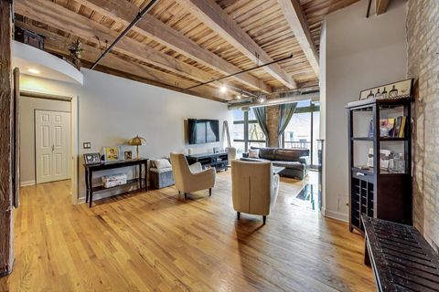 Tiny photo for 612 N Oakley Boulevard #108, Chicago, IL 60612 (MLS # 12500046)