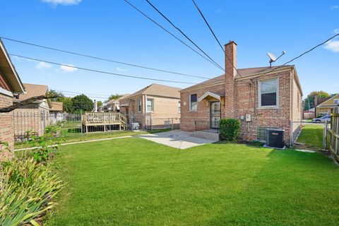 Tiny photo for 8242 S Albany Avenue, Chicago, IL 60652 (MLS # 12482266)