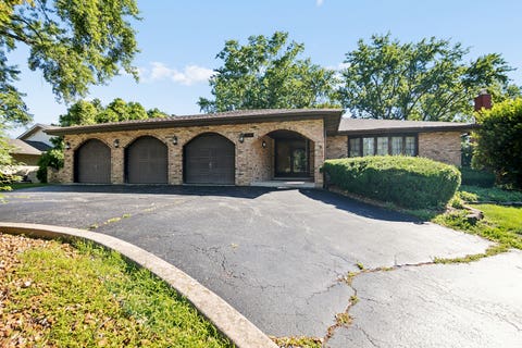 Photo of 14015 S Cherokee Trail, Homer Glen, IL 60491 (MLS # 12677744)