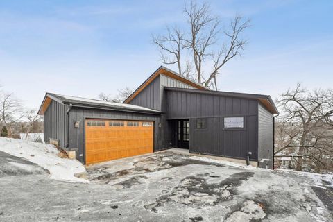 Photo of 298 Apache Trail, Lake In The Hills, IL 60156 (MLS # 12560177)