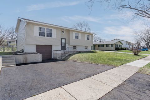 Tiny photo for 6925 Edgebrook Lane, Hanover Park, IL 60133 (MLS # 12617819)