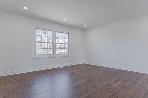 Tiny photo for 6925 Edgebrook Lane, Hanover Park, IL 60133 (MLS # 12617819)