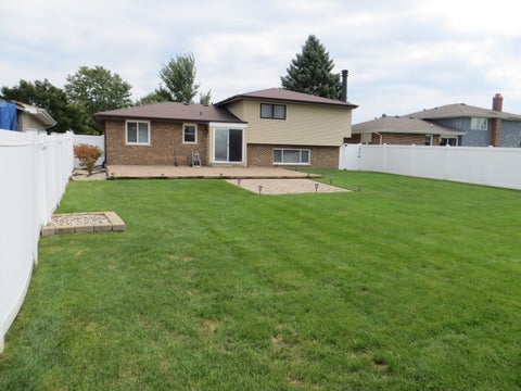 Tiny photo for 15612 Lockwood Avenue, Oak Forest, IL 60452 (MLS # 12729229)