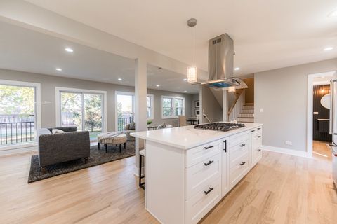 Tiny photo for 147 W North Avenue, Lombard, IL 60148 (MLS # 12545206)