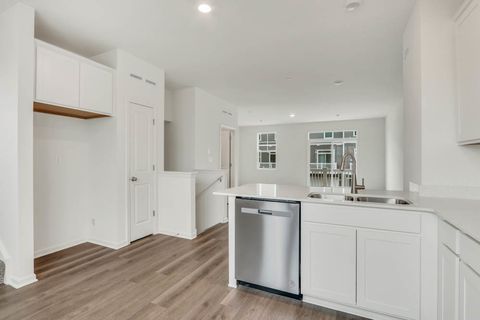 Tiny photo for 575 yosemite Way, Mundelein, IL 60060 (MLS # 12460471)