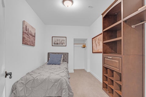 Tiny photo for 106 N Kenilworth Avenue, Mount Prospect, IL 60056 (MLS # 12715561)