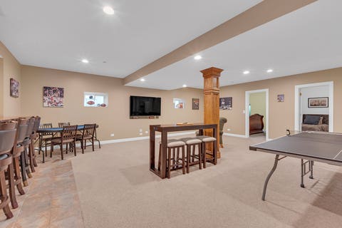 Tiny photo for 106 N Kenilworth Avenue, Mount Prospect, IL 60056 (MLS # 12715561)