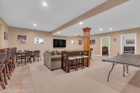 Tiny photo for 106 N Kenilworth Avenue, Mount Prospect, IL 60056 (MLS # 12715561)
