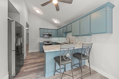Tiny photo for 6386 Kindling Court, Lisle, IL 60532 (MLS # 12487313)