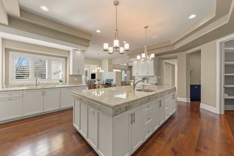 Tiny photo for 1807 Midwest Club Parkway, Oak Brook, IL 60523 (MLS # 12571206)