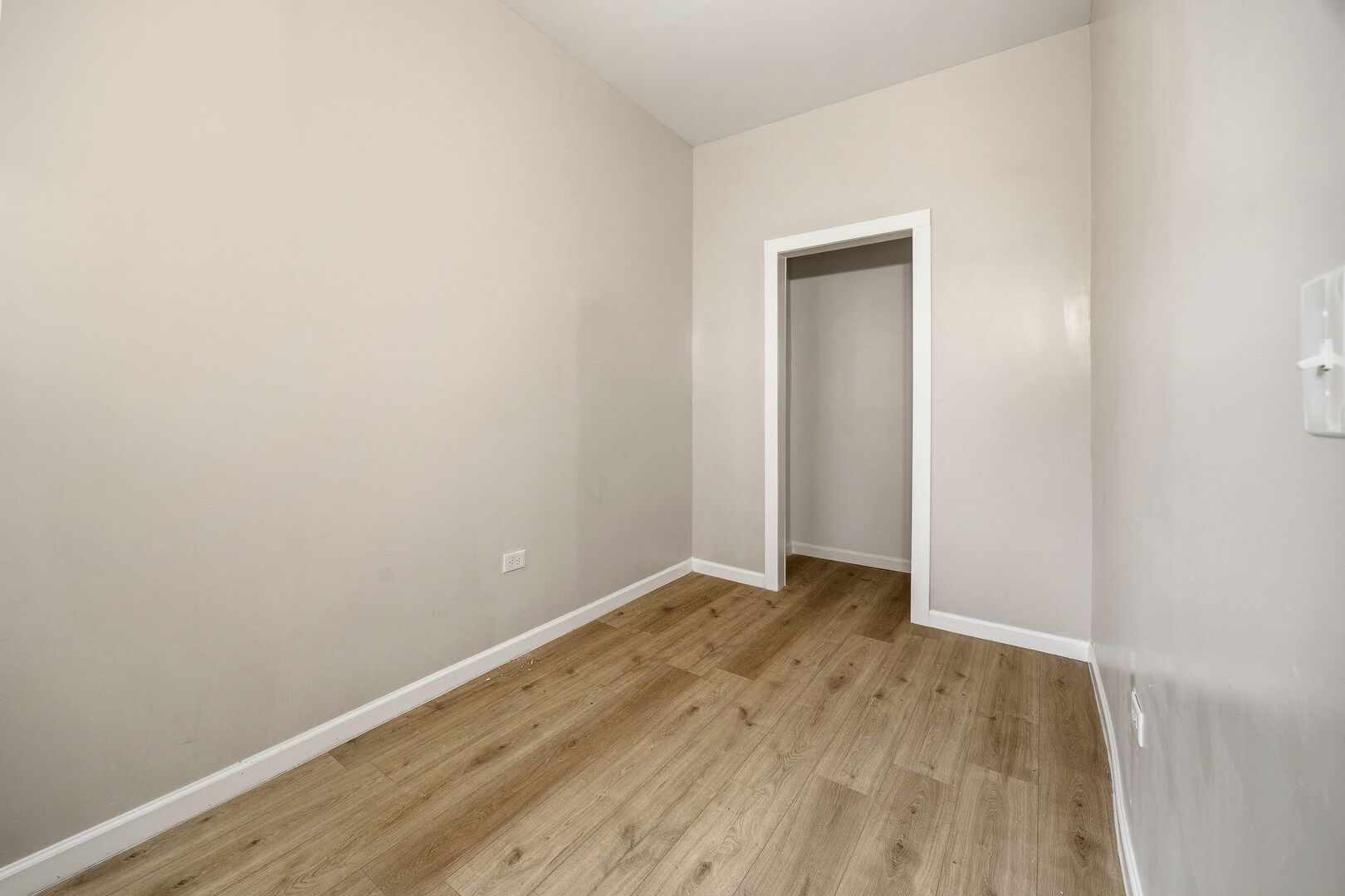 1621 S Lawndale Avenue