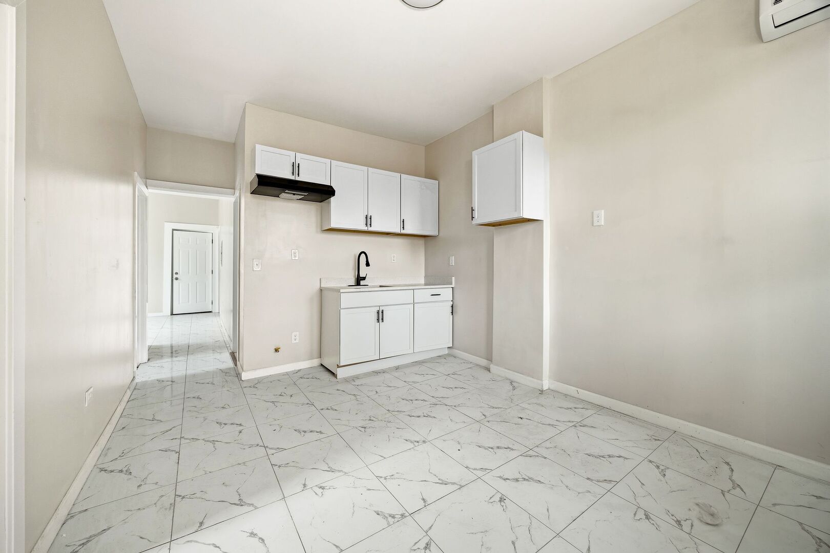 1621 S Lawndale Avenue