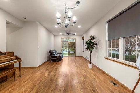 Tiny photo for 1280 Brookdale Drive, Carpentersville, IL 60110 (MLS # 12605815)