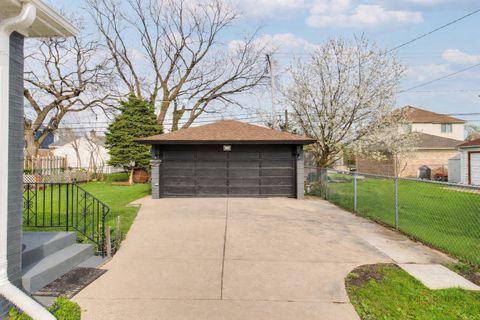 Tiny photo for 7745 N Nora Avenue, Niles, IL 60714 (MLS # 12621410)